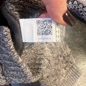 UGG AUSTRALIA AUTHENTIC MAHALYA TALL KNIT BOOT  US 8